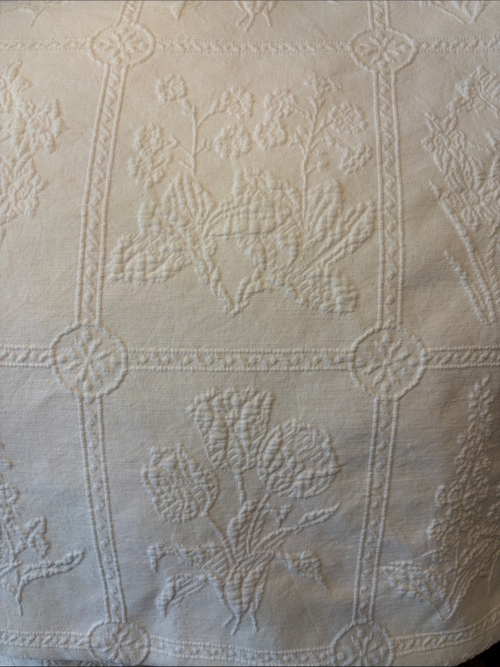 Queen Size Ivory Matelasse Floral Squares Bedspread
